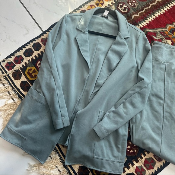 Athleta eastbound blazer pants set Sage green size 12 - Picture 10 of 12